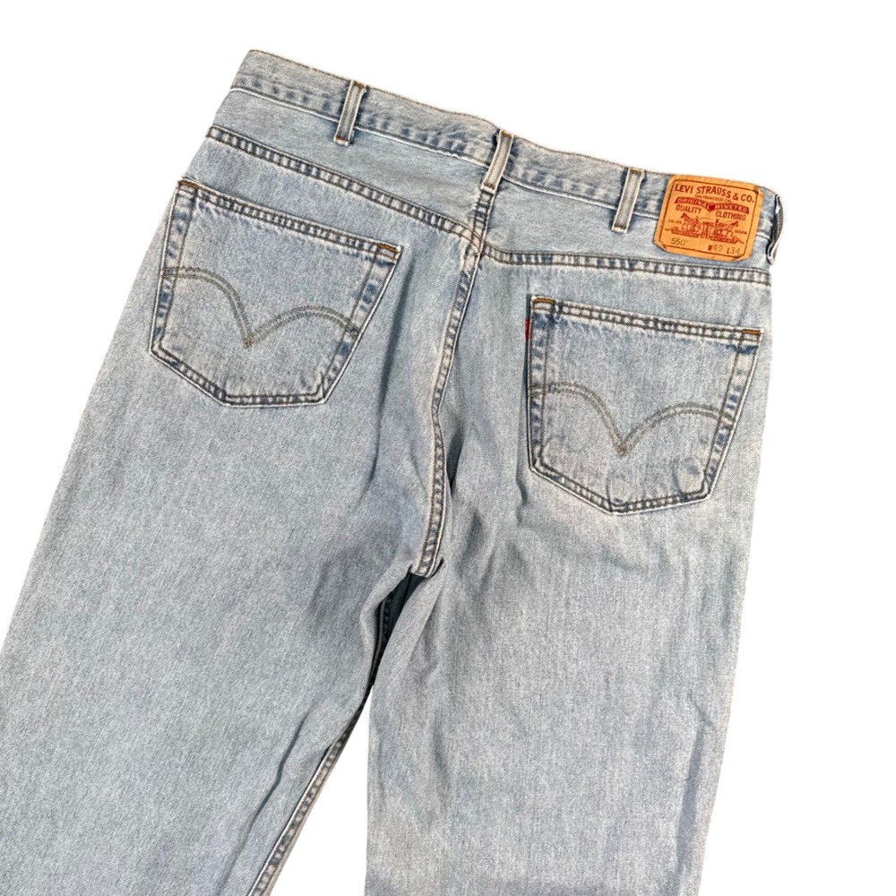 VTG Levi's‎ 550 Relaxed Fit Light Wash Denim Jeans Y2K Workwear Mens 38x33